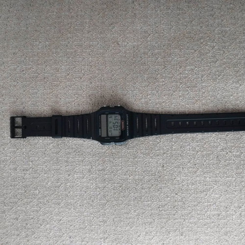 Casio WL-100 Solar vintage watch used, 1980s model