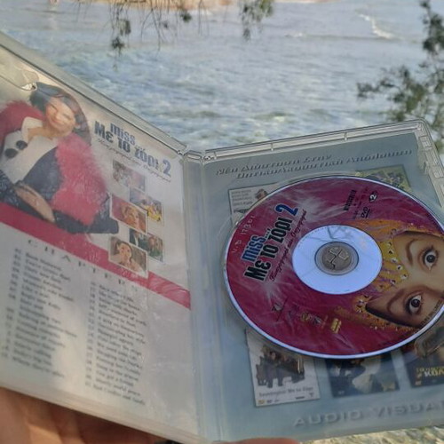 Miss Me To Zori 2 DVD used, comedy adventure social
