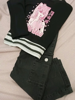 Girls' set size 10 jean pants and blouse like new