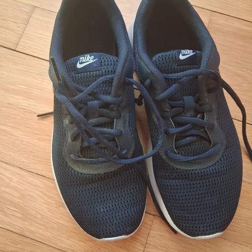 Nike athletic shoes size 40, blue
