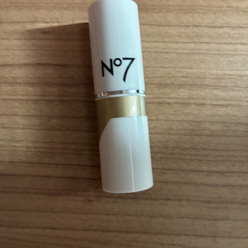 No 7 Age Defying Lipstick Berry Shine new