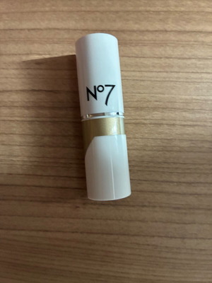 No 7 Age Defying Lipstick Berry Shine new