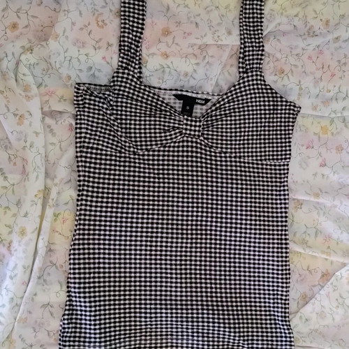 H&M checked top like new, black and white, size S