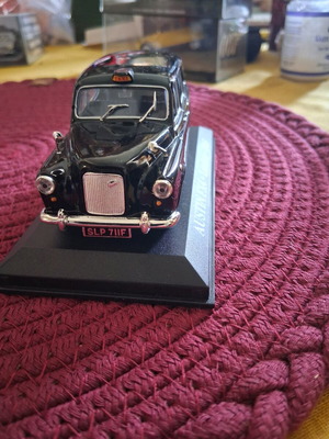 Austin FX4 London 1965 English Taxi Model Car new