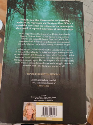 Wild της Kristin Hannah μεταχειρισμένο, αγγλική έκδοση