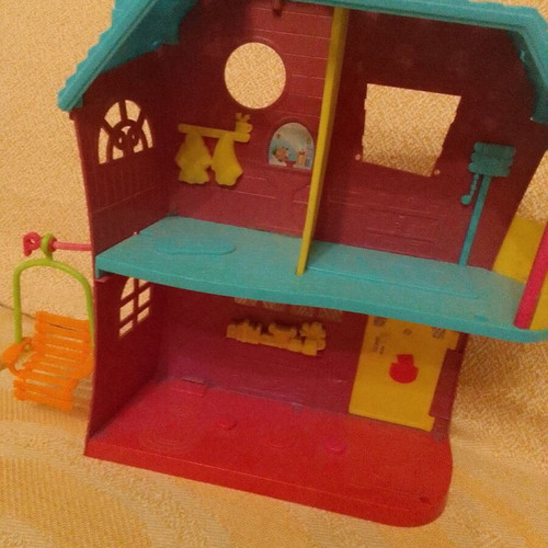 Polly Pocket Polly's House used with swing