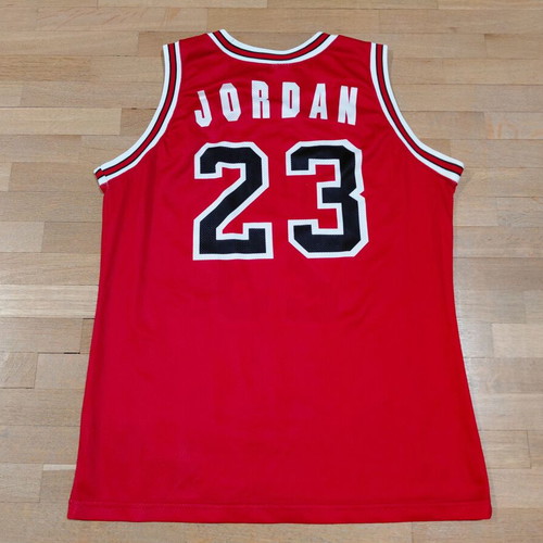 Chicago Bulls #23 Michael Jordan Vintage Champion NBA Basketball Jersey size L like new