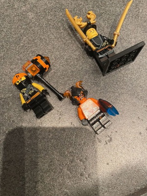 Lego Ninjago Premium Pack figures used