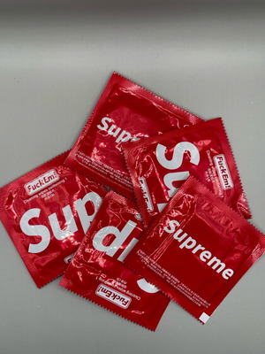 Supreme wet wipes like new, 1 pc
