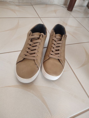 Ανδρικά sneakers JK London μπεζ, σαν καινούργια, μέγεθος 42