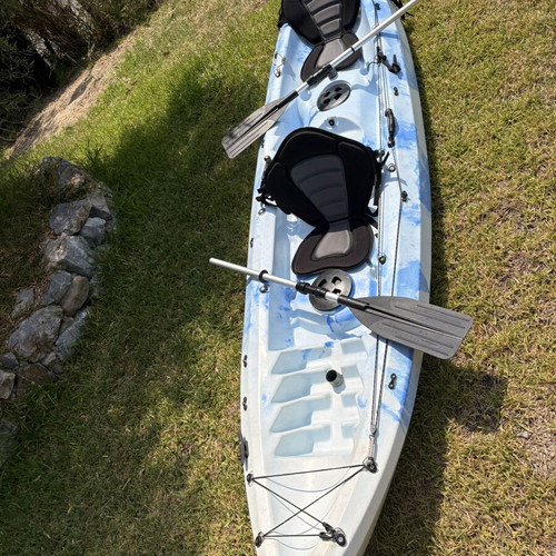 Winner Nereus I two-person kayak with 2 seats and paddles