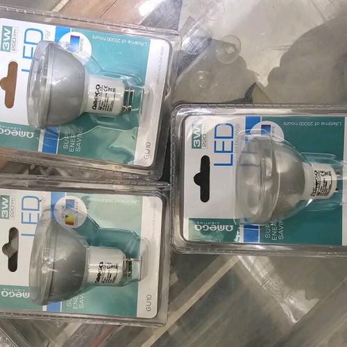 GU10 LED bulbs new, pack of 4