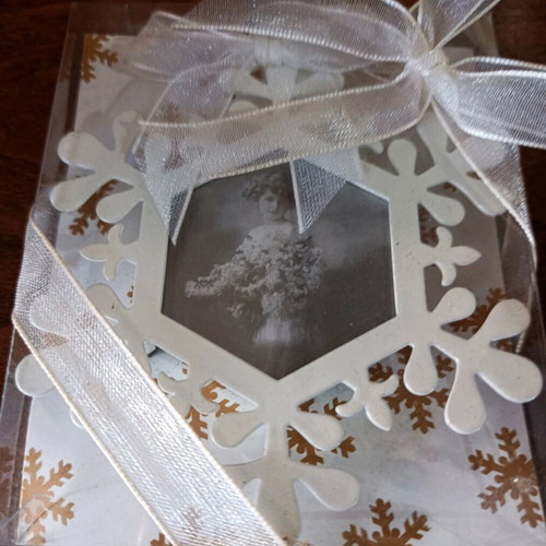 Vintage Christmas ornament frame metal snowflake new