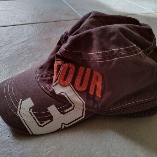 H&m hat for 3-6 years like new