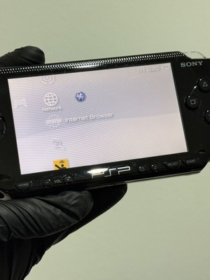 Sony PlayStation Portable PSP-1000 μαύρο σαν καινούργιο με WiFi και φορτιστή