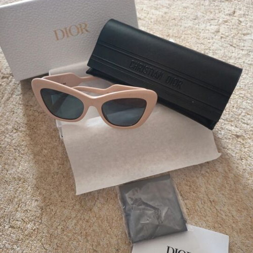 Dior sunglasses beige with case and authenticity card