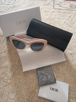 Dior sunglasses beige with case and authenticity card