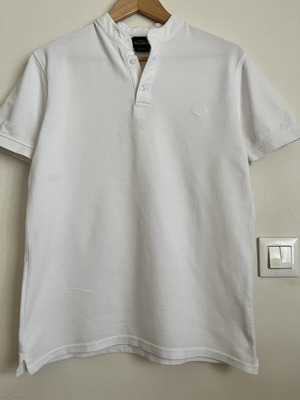 Pull & Bear white mandarin collar short-sleeve polo shirt like new, size S