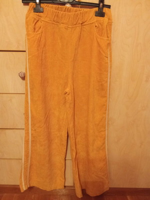 Corduroy sweatpants yellow, new, size medium