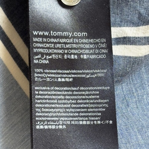Tommy Hilfiger shirt L colorful vertical stripes like new
