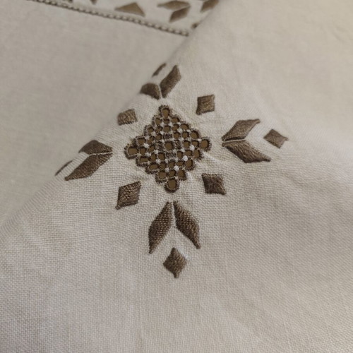 Handmade tablecloth Lefkada 165 cm diameter like new