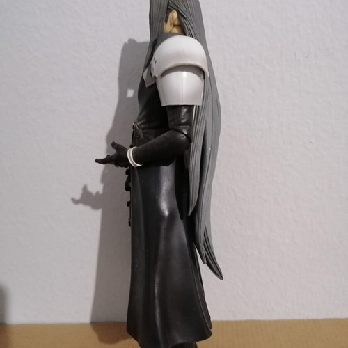Final Fantasy 7 Sephiroth figure Play Arts used, without sword and base
