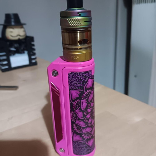The Lema electronic cigarette with Innokin 4 ml atomizer like new, rare color with leather
