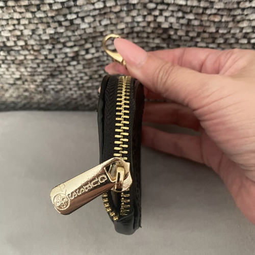 Guess small round coin purse keychain like new