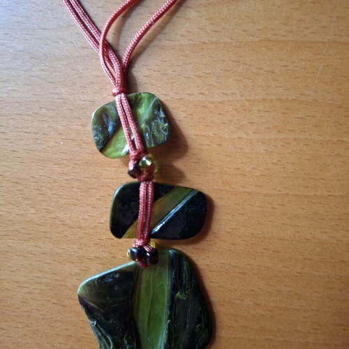 Handmade necklace like new, green and orange