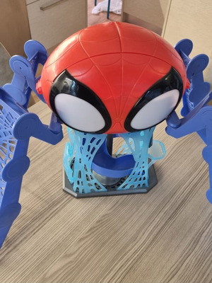 Spiderman Tower Hasbro used with figure, no car