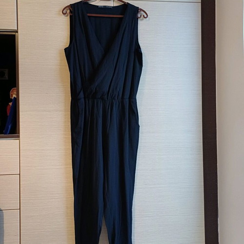 Zara one-piece jumpsuit like new, wrap style with elastic