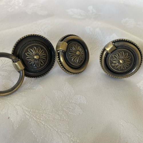 Vintage wardrobe knobs like new, set of 7 pieces