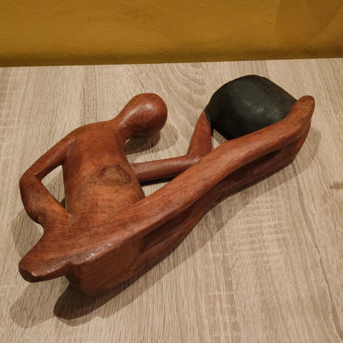 Wooden table sculpture like new, sturdy construction