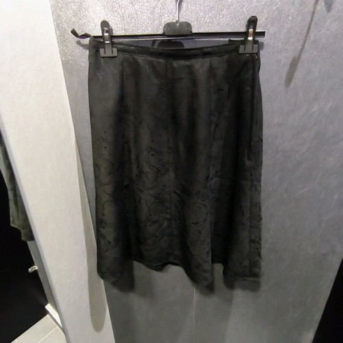 Vintage customized skirt with textured fabric and abstract print, like new