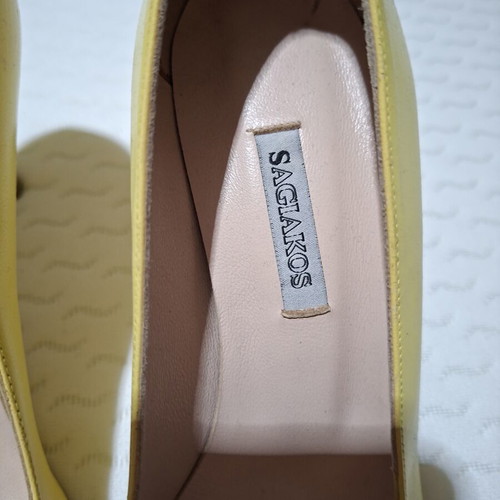 Leather yellow pumps size 37 new
