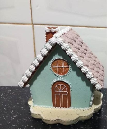 Christmas decorative house used with candy details