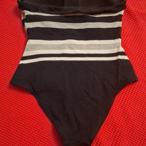 Swimsuit Sophia Deloudi and Caftan Calzedonia used, black and white, size M
