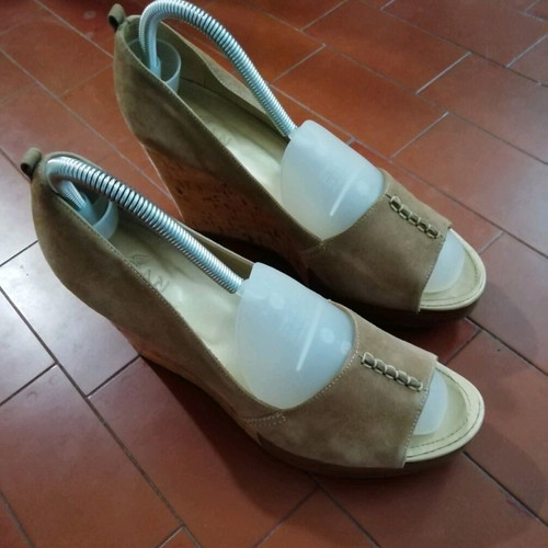 HOGAN Platforms beige sand color, 11cm heel, like new condition