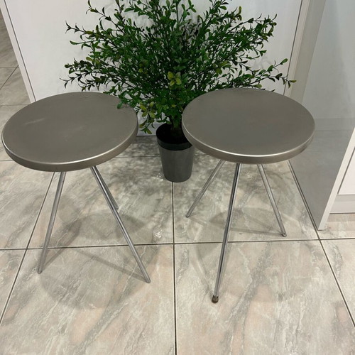 Anakie Metal metal stools used, set of 2, minimalist design
