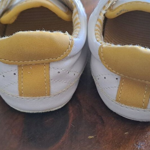 Small indoor shoes like new