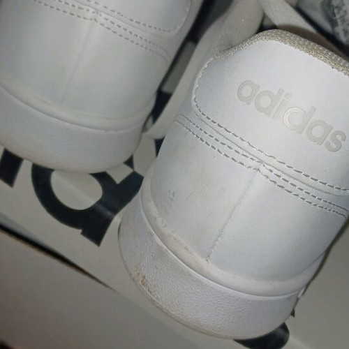 Sneakers γυναικεία άσπρα αθλητικά σαν καινούργια, μέγεθος 37.5