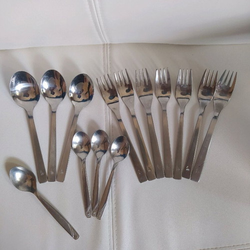 Singapore Airlines collectible cutlery set 14 pieces like new vintage