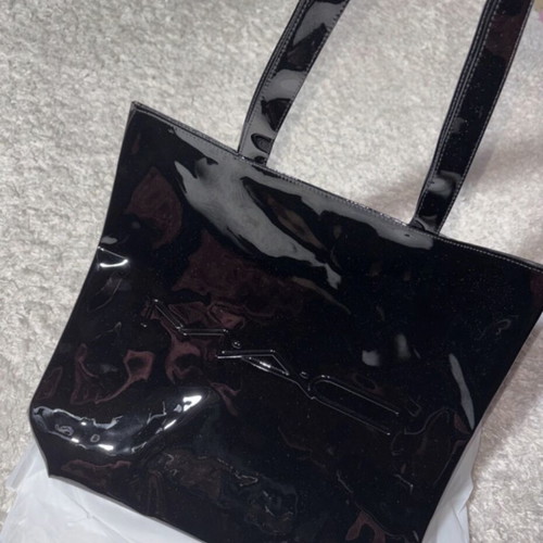Mac shoulder bag new, black with large storage space