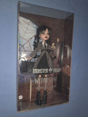 Κούκλα Monster High Wednesday καινούργια