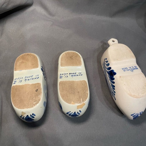 Dutch decorative porcelain shoes used, set of 3 souvenirs