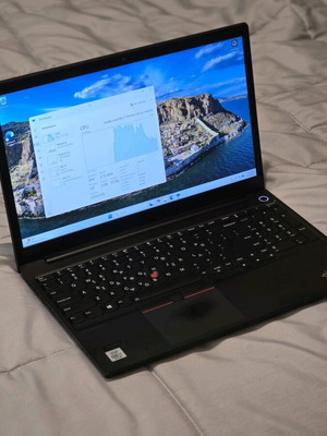 Lenovo Thinkpad E15 15.6" i7 10510U 16GB RAM 500GB SSD Windows 11 σαν καινούργιο