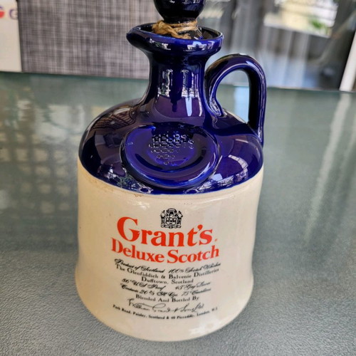 Grants Deluxe Scotch collectible vintage jug