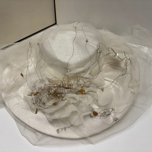 Theatrical hat used satin ivoire tulle size M