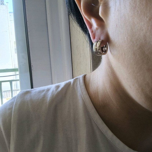 Silver 925 vintage Folli Follie earrings like new with gold stud