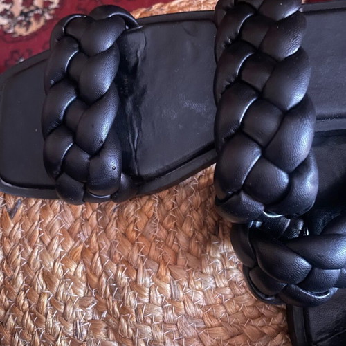 H&M sandals like new, size 39, black